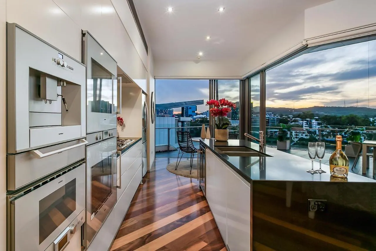 Stunning Waterfront Penthouse 3 Or 4 Bedrooms Brisbane Appartement